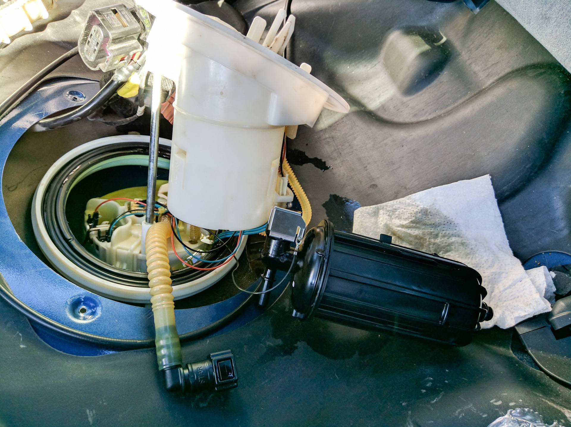 Подробная инструкция по замене фильтра тонкой очистки топлива: особенности » авто центр ру - авто сайт автолюбителей