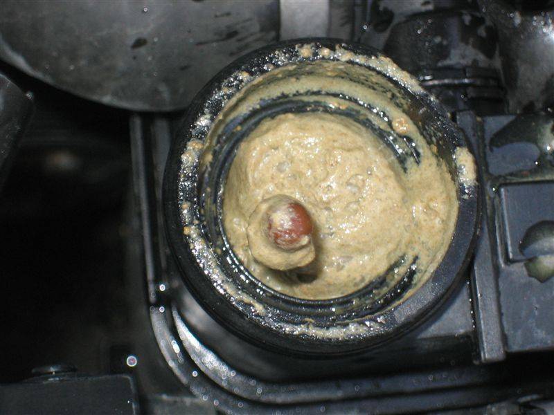 8 причин почему пенится масло в двигателе