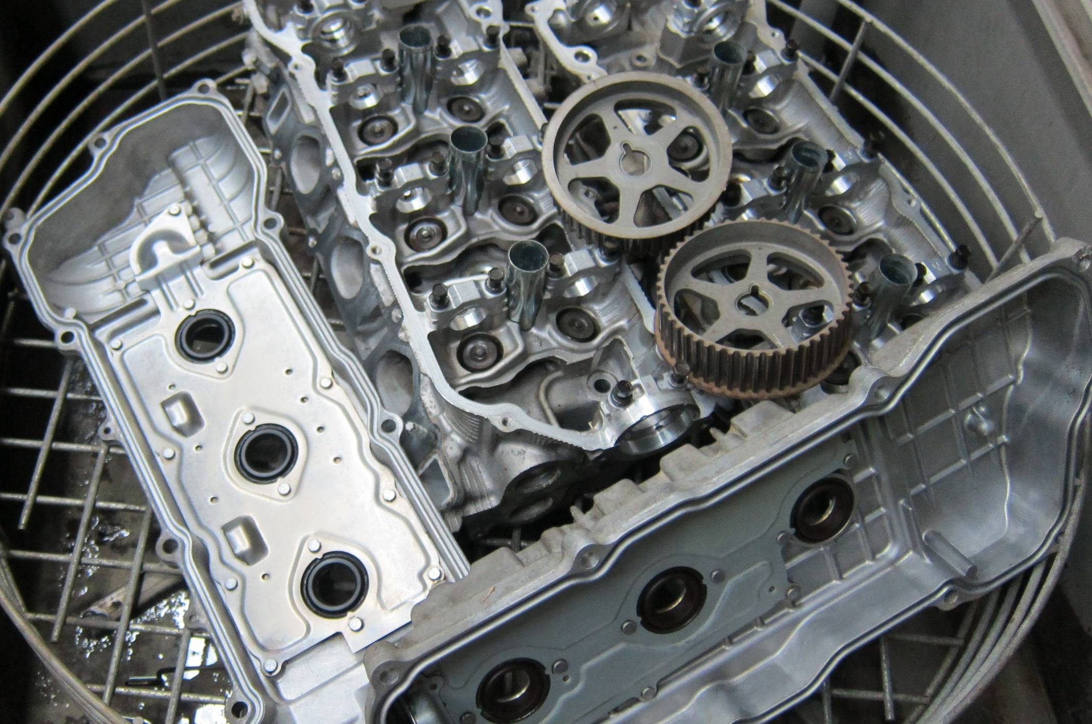 Ультразвуковая мойка двигателя автомобиля: как очистить детали двс